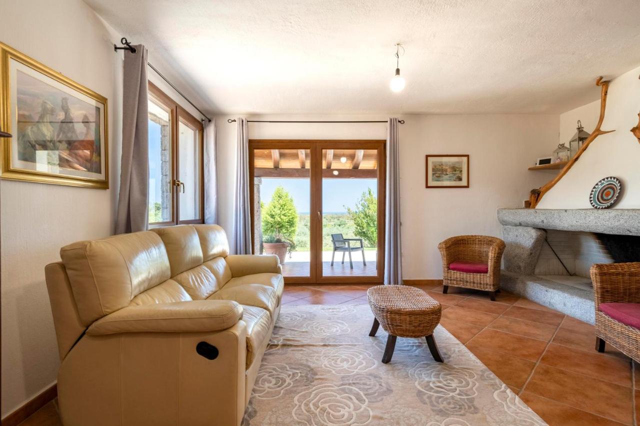 Casa Fralocci Holiday home *