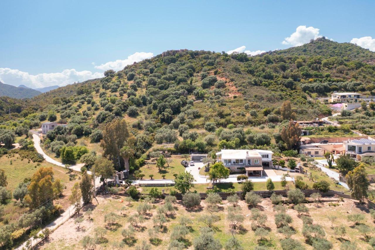 Casa Fralocci Holiday home *